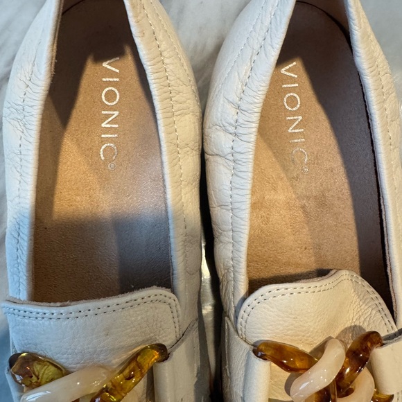 Vionic loafers - Picture 3 of 5